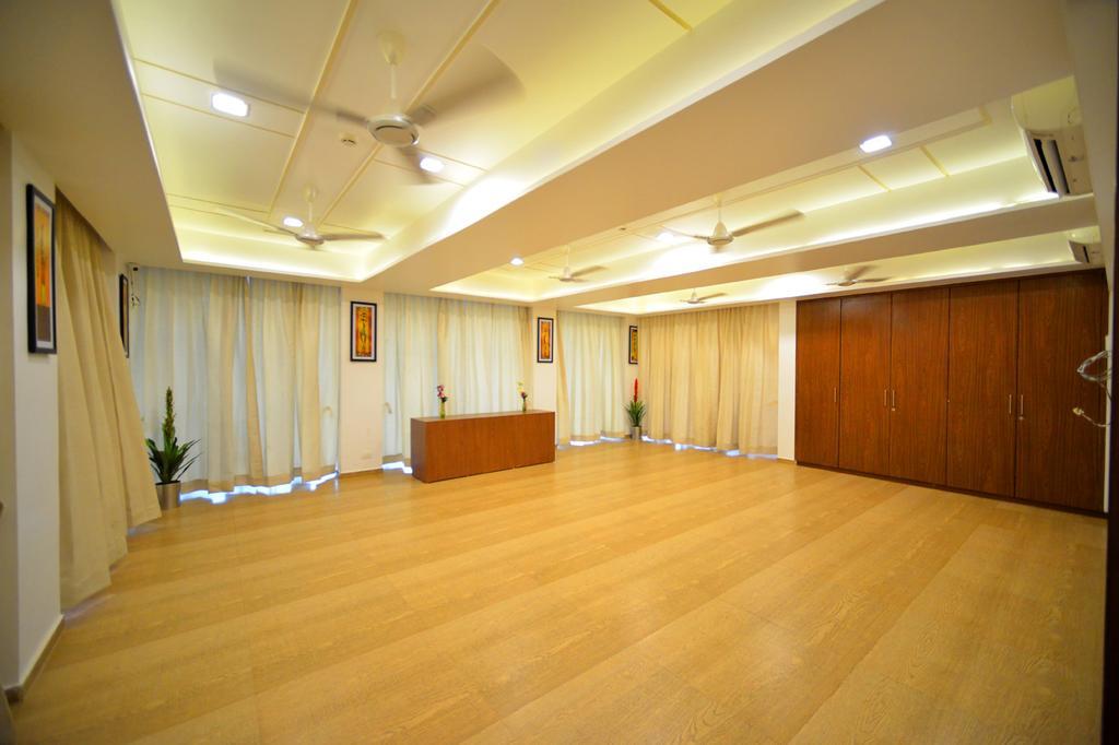 The Grand Imperial Hotel Morbi Dış mekan fotoğraf