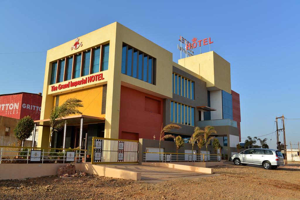 The Grand Imperial Hotel Morbi Dış mekan fotoğraf